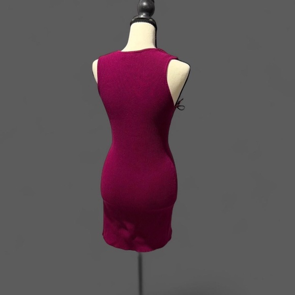 House of Harlow 1960 Magenta Ribbed Bodycon Dress Small - Picture 3 of 8